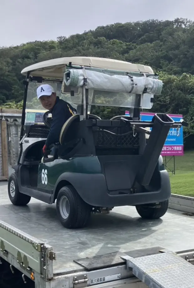 沖縄の運送・物流の専門会社の仕事風景07